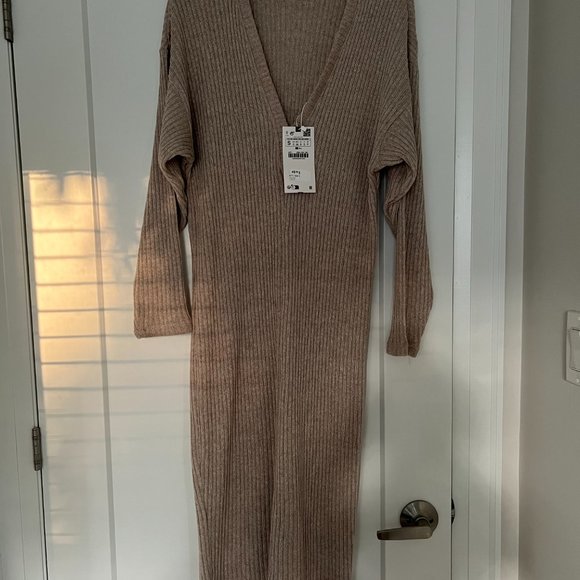 Midi Sweater Dress - Picture 3 of 4